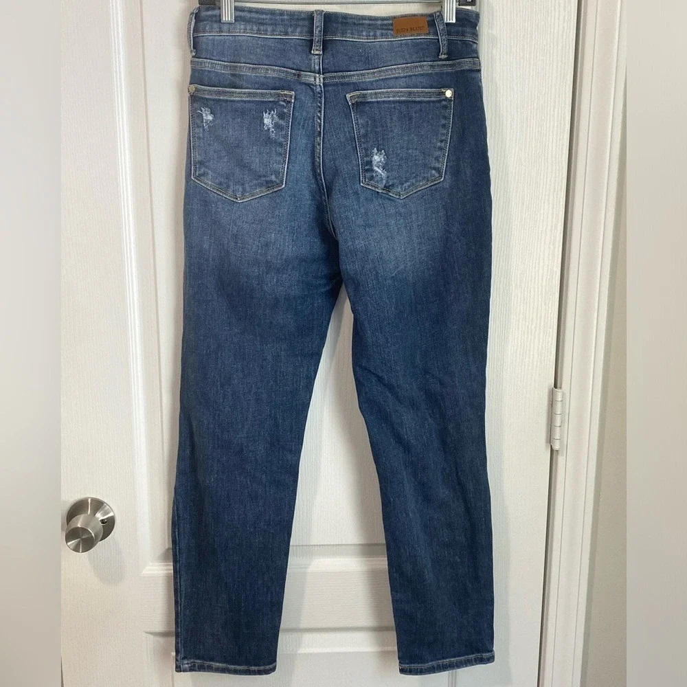 Judy Blue Distressed Cecelia High Rise‎ Boyfriend Jeans